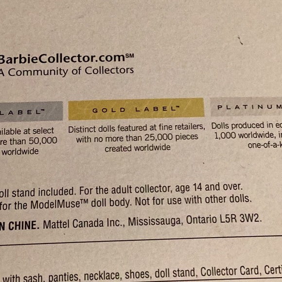 Barbie Nichelle Urban Hipster Doll, Gold Label- NIB - Picture 11 of 11